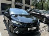 Toyota Camry 2021 года за 21 000 000 тг. в Алматы