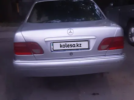 Mercedes-Benz E 280 1998 года за 1 750 000 тг. в Алматы – фото 14