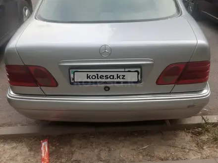 Mercedes-Benz E 280 1998 года за 1 750 000 тг. в Алматы – фото 2