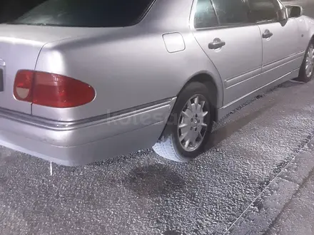 Mercedes-Benz E 280 1998 года за 1 750 000 тг. в Алматы – фото 7