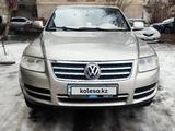 Volkswagen Touareg 2004 годаүшін5 000 000 тг. в Текели
