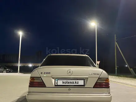 Mercedes-Benz E 280 1993 года за 2 600 000 тг. в Кызылорда – фото 9