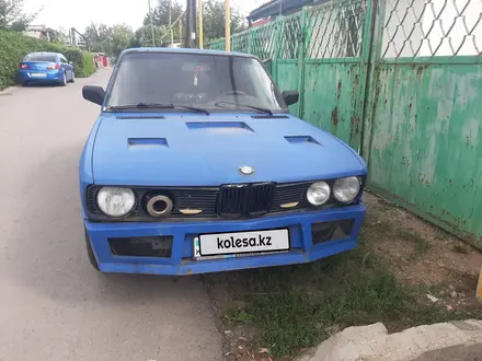 BMW 528 1986 года за 500 000 тг. в Караганда – фото 3