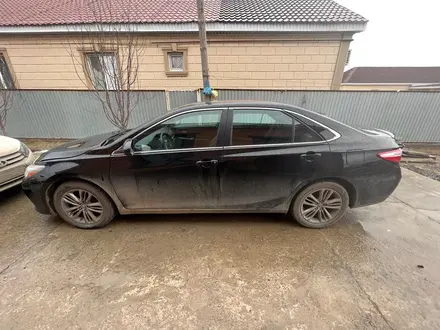 Toyota Camry 2016 года за 7 000 000 тг. в Атырау