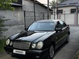 Mercedes-Benz E 220 1997 года за 2 300 000 тг. в Шымкент