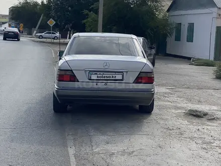 Mercedes-Benz E 280 1995 года за 3 500 000 тг. в Шымкент – фото 5