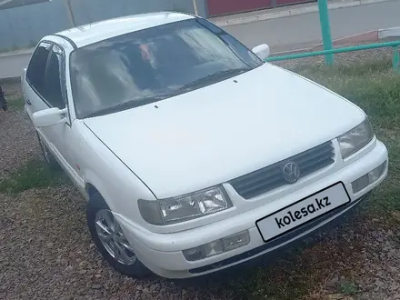 Volkswagen Passat 1995 года за 1 000 000 тг. в Караганда