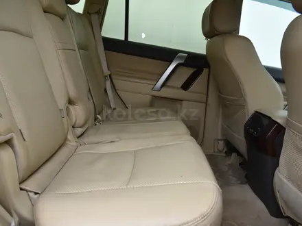 Toyota Land Cruiser Prado Comfort+ 2013 года за 12 600 000 тг. в Атырау – фото 15