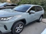 Toyota RAV4 2021 года за 16 500 000 тг. в Актау – фото 3