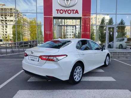 Toyota Camry 2021 года за 15 900 000 тг. в Астана – фото 18