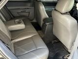 Chrysler 300C 2006 года за 4 650 000 тг. в Жезказган – фото 3
