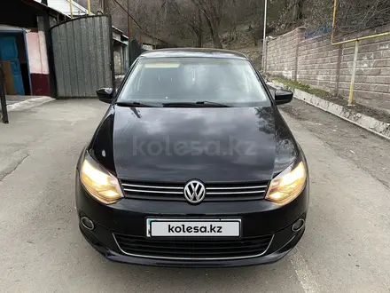 Volkswagen Polo 2013 года за 3 850 000 тг. в Алматы