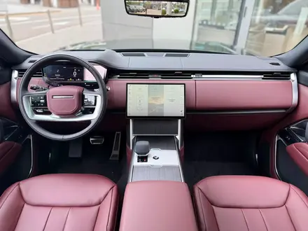 Land Rover Range Rover HSE 2026 года за 123 021 000 тг. в Алматы – фото 8