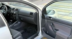 Volkswagen Golf 2005 года за 3 500 000 тг. в Алматы – фото 5