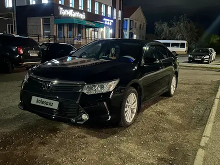 Toyota Camry 2015 года за 11 300 000 тг. в Астана – фото 3