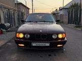 BMW 525 1991 года за 850 000 тг. в Шымкент – фото 2