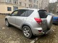 Toyota RAV4 2006 года за 5 000 000 тг. в Актобе – фото 2