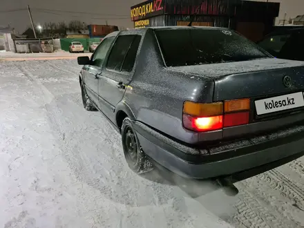 Volkswagen Vento 1992 года за 1 300 000 тг. в Астана – фото 8