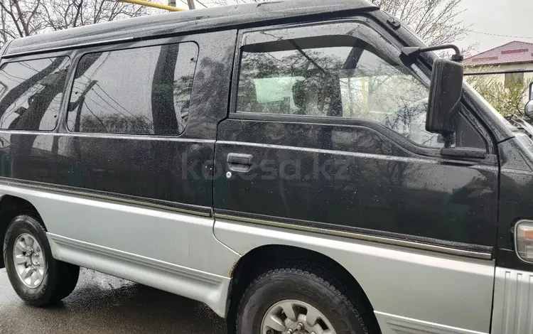 Mitsubishi Delica 1995 года за 2 500 000 тг. в Алматы