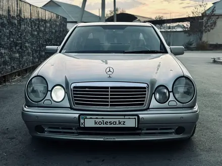 Mercedes-Benz E 320 1998 года за 5 500 000 тг. в Кызылорда