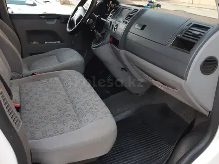 Volkswagen Transporter 2006 года за 8 500 000 тг. в Актобе