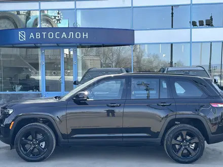 Jeep Grand Cherokee 2023 года за 34 900 000 тг. в Уральск – фото 2