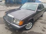 Mercedes-Benz E 200 1992 года за 1 250 000 тг. в Шымкент