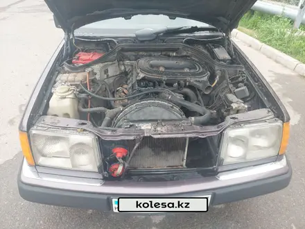 Mercedes-Benz E 200 1992 года за 1 250 000 тг. в Шымкент – фото 15