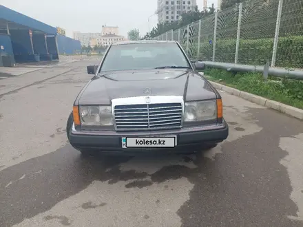 Mercedes-Benz E 200 1992 года за 1 250 000 тг. в Шымкент – фото 6