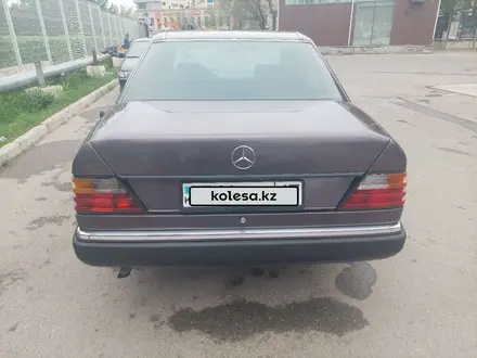 Mercedes-Benz E 200 1992 года за 1 250 000 тг. в Шымкент – фото 8