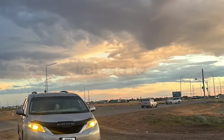 Toyota Sienna 2013 года за 7 000 000 тг. в Уральск