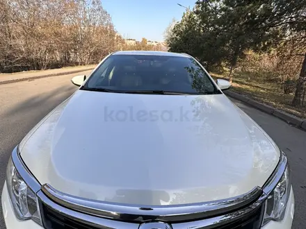 Toyota Camry 2017 года за 13 300 000 тг. в Алматы – фото 2