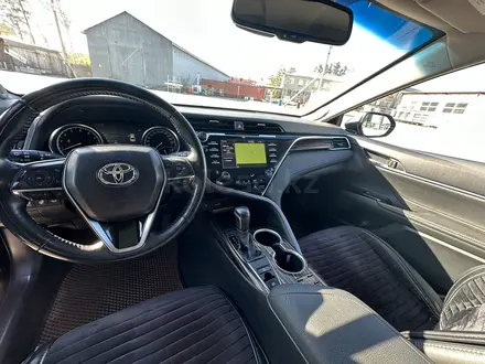 Toyota Camry 2019 года за 15 500 000 тг. в Костанай – фото 8
