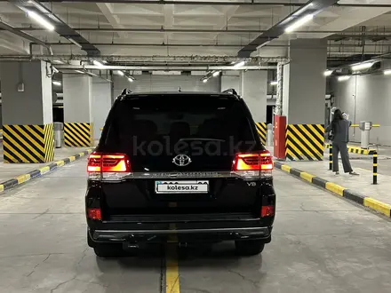 Toyota Land Cruiser 2017 года за 35 500 000 тг. в Алматы – фото 7