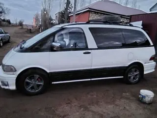 Toyota Previa, 1991