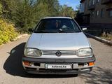 Volkswagen Golf 1997 годаүшін680 000 тг. в Караганда