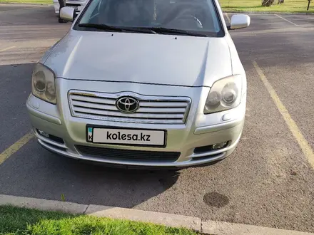 Toyota Avensis 2004 года за 5 000 000 тг. в Алматы – фото 2