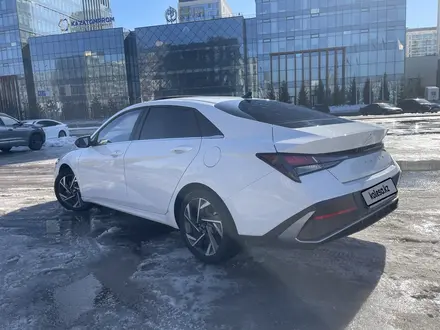 Hyundai Elantra 2023 года за 8 250 000 тг. в Астана – фото 7