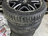 Диски R20 с зимней резиной за 250 000 тг. в Усть-Каменогорск