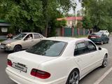 Mercedes-Benz E 320 2001 годаүшін6 500 000 тг. в Алматы – фото 4
