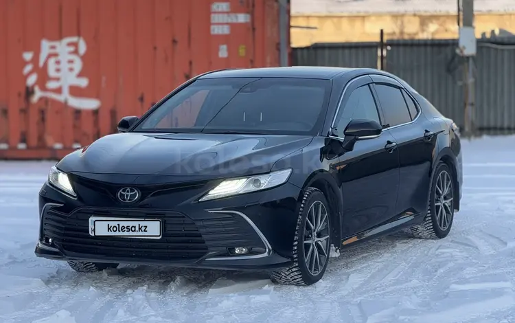 Toyota Camry 2022 года за 19 536 473 тг. в Семей