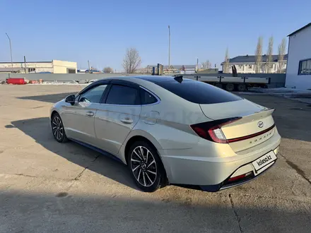 Hyundai Sonata 2022 года за 11 000 000 тг. в Уральск – фото 7