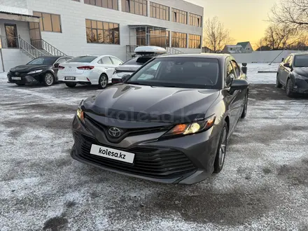 Toyota Camry 2018 года за 12 800 000 тг. в Алматы