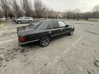 Mercedes-Benz E 280
