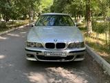 BMW 525 1999 годаүшін3 300 000 тг. в Тараз