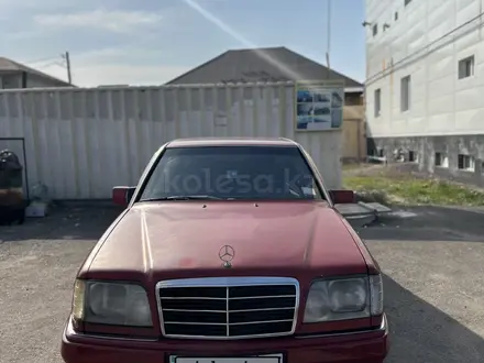 Mercedes-Benz E 200 1987 года за 750 000 тг. в Алматы – фото 5