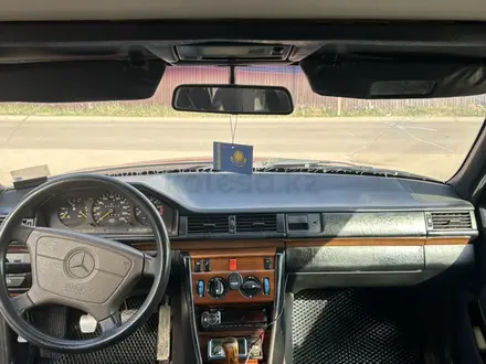Mercedes-Benz E 200 1987 года за 750 000 тг. в Алматы – фото 9