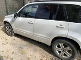 Suzuki Grand Vitara 2008 годаүшін4 300 000 тг. в Алматы – фото 3