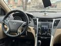 Hyundai Sonata 2011 года за 5 650 000 тг. в Актобе – фото 19