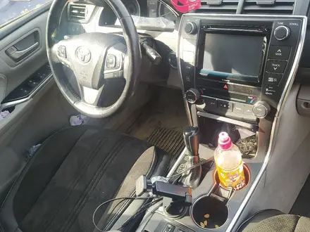 Toyota Camry 2016 года за 7 500 000 тг. в Караганда – фото 10